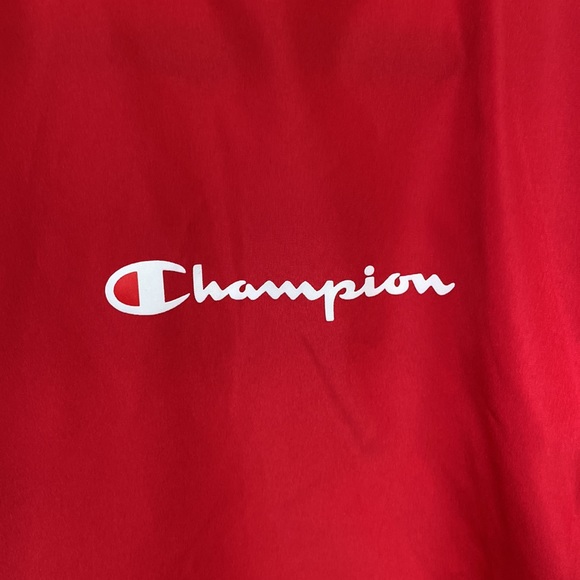 Men’s Champion Lightweight Windbreaker - Picture 2 of 5